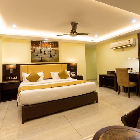 Hotel Godwin - Colaba Bombay Eksteriør billede