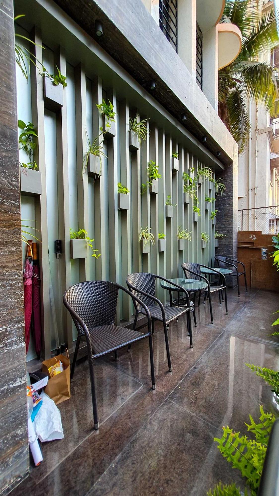 Hotel Godwin - Colaba Bombay Eksteriør billede