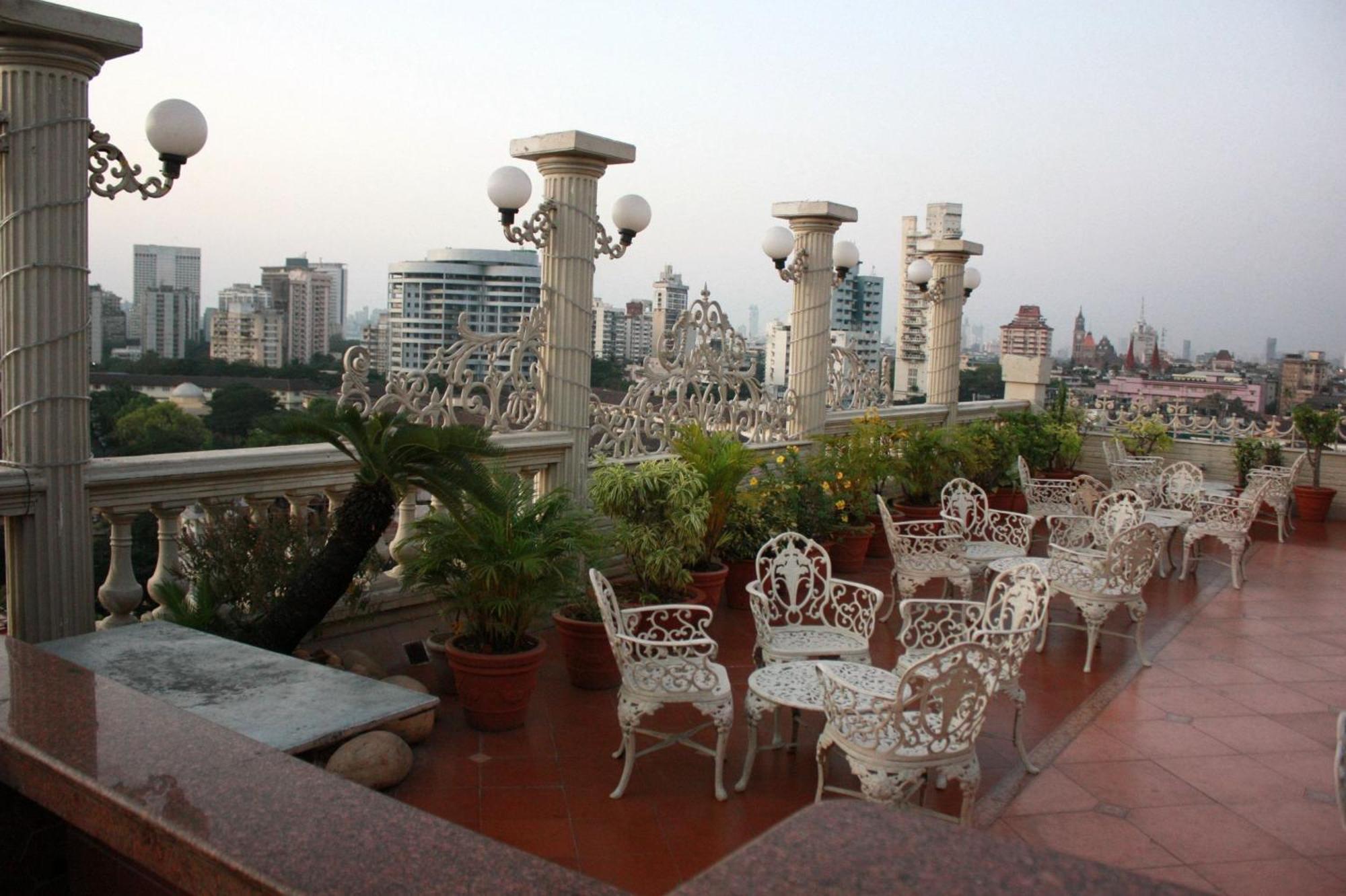 Hotel Godwin - Colaba Bombay Eksteriør billede