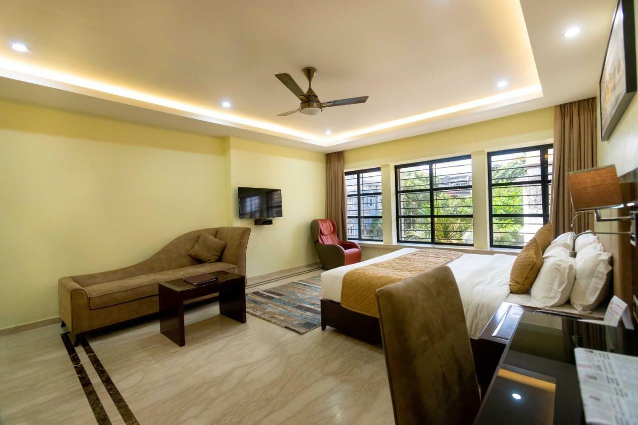 Hotel Godwin - Colaba Bombay Eksteriør billede