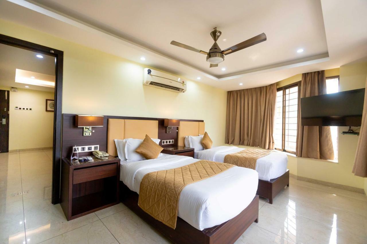 Hotel Godwin - Colaba Bombay Eksteriør billede