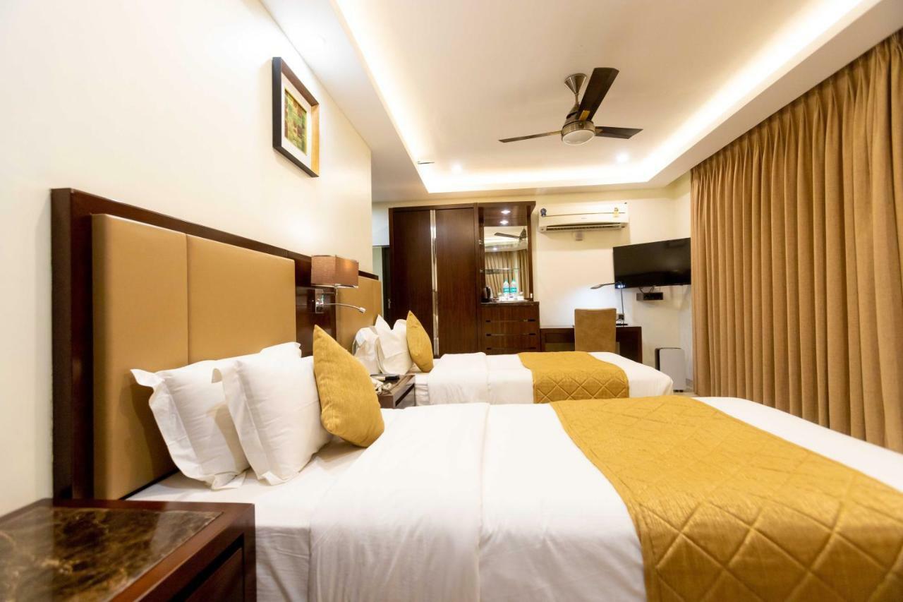 Hotel Godwin - Colaba Bombay Eksteriør billede